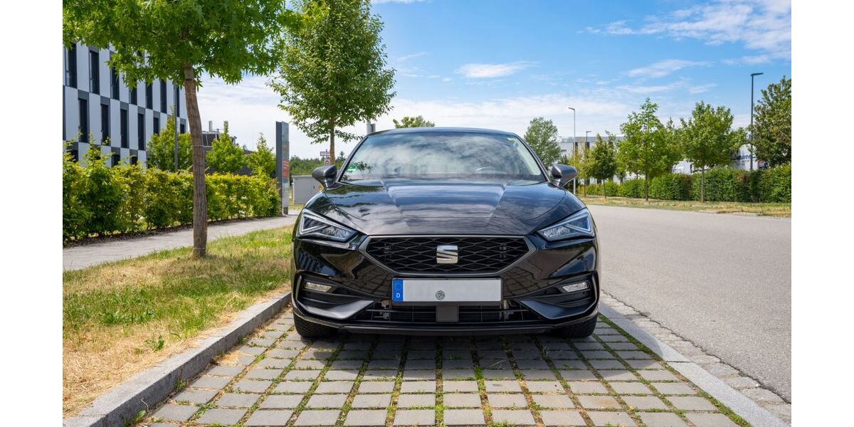 Seat Leon 63.400 km 18.800 &euro; Gilching 82205
