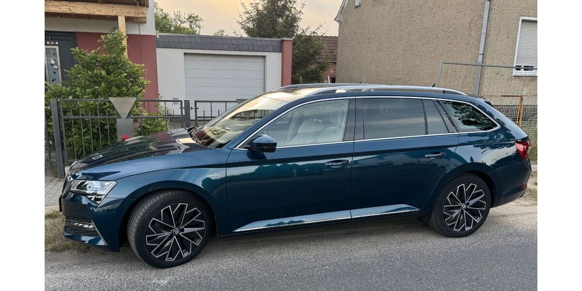 Skoda Superb 77.000 km 22.400 &euro; Fürstenwalde/Spree 15517