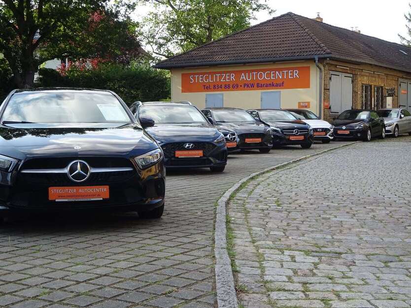 Kia Venga 49.900 km 6.800 € Berlin-Zehlendorf 14169