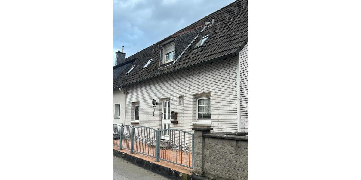 HAUS MIT GARTEN & GARAGE 5 zimmer