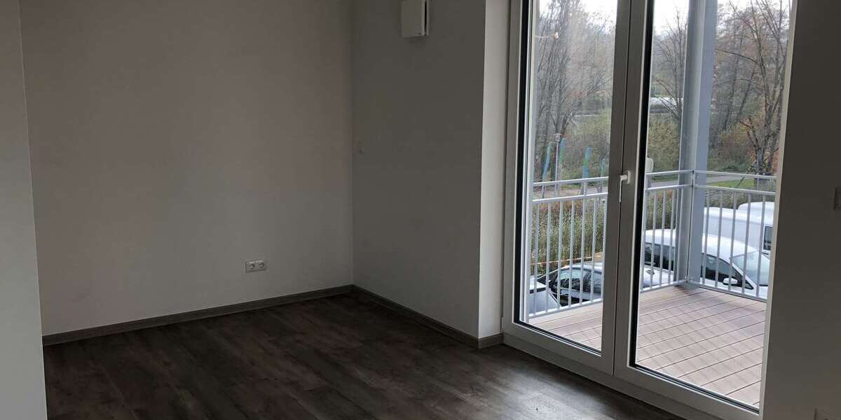 Etagenwohnung Eschenbach in der Oberpfalz Hotzaberg - 1 Zimmer, 38 m&sup2;, 380&euro; | Angebot:26381412