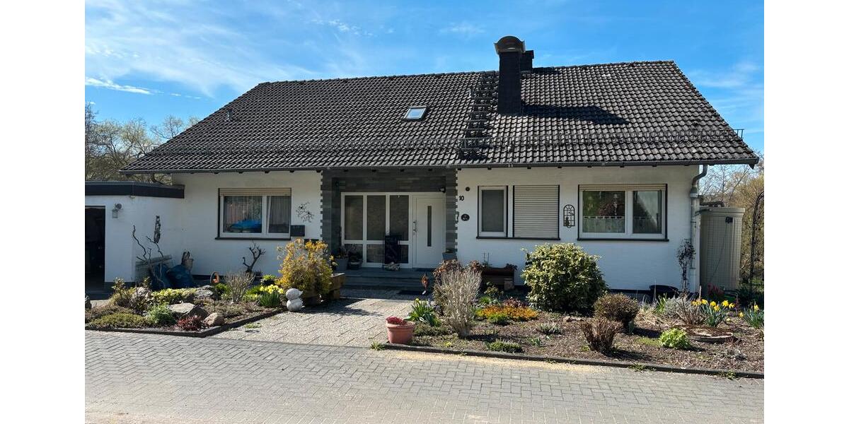 Mehrfamilienhaus, Wohnhaus Diemelstadt - 375.000&euro; | Angebot:26386317