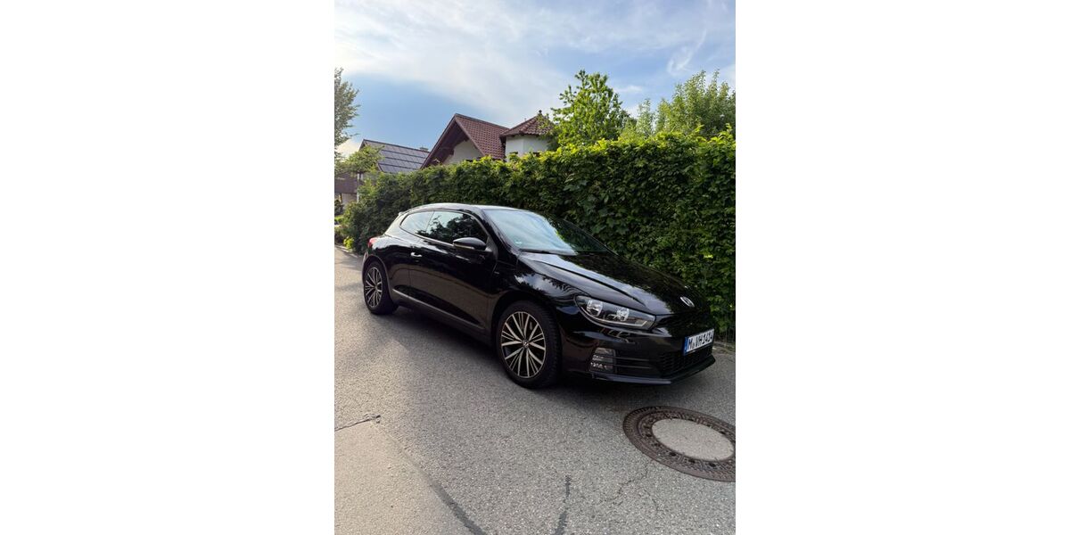 VW Scirocco 163.000 km 16.000 &euro; München 81539