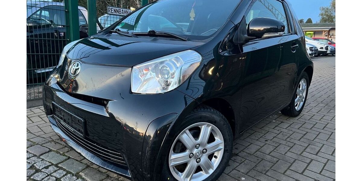Toyota IQ 99.000 km 4.900 &euro; Berlin Weißensee-Pankow 13086