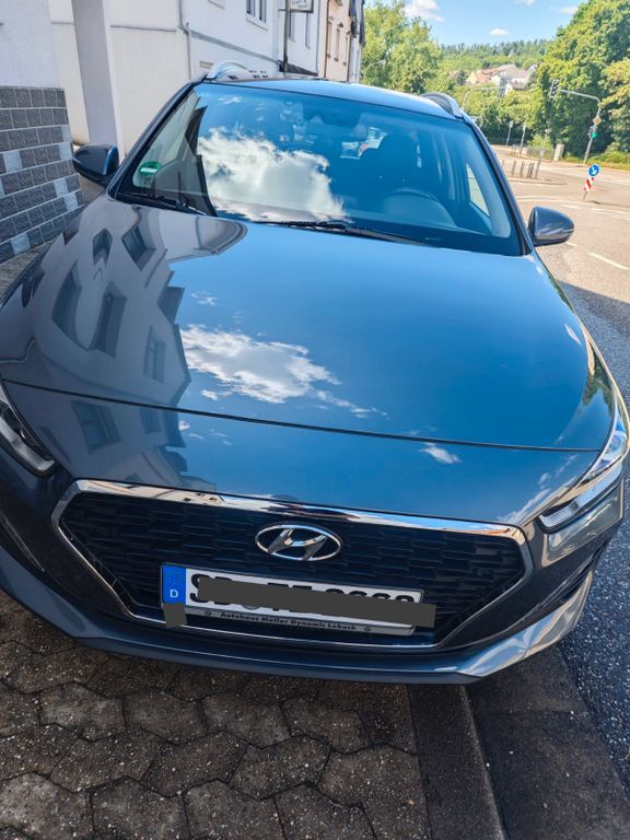i30