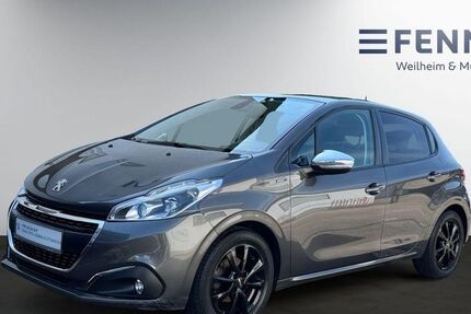 Peugeot 208 90.000 km 8.990 &euro; Neuried / München 82061