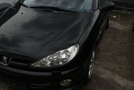 Peugeot 206 160.981 km 2.000 &euro; bonn 53177