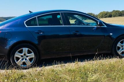 Opel Insignia 145.000 km 5.500 € Siegen 57078