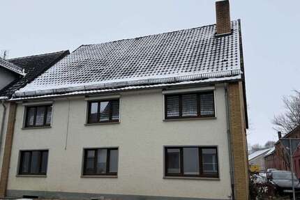 Haus Brakel - 5 Zimmer, 140 m&sup2;, 148.000&euro; | Angebot:25201724