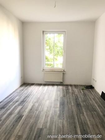 Etagenwohnung Dresden Cotta - 4 Zimmer, 126 m&sup2;, 1.050&euro; | Angebot:26675793