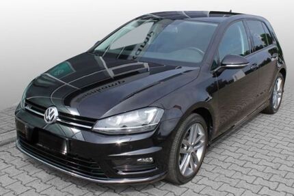 VW Golf 66.200 km 14.900 &euro; Paderborn 33100