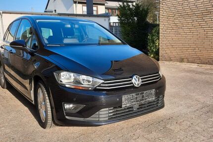 VW Golf Sportsvan 181.700 km 8.800 &euro; LÜBECK 23558