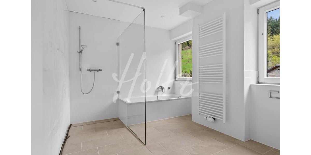 Terrassenwohnung Bollschweil - 5 Zimmer, 150 m&sup2;, 1.600&euro; | Angebot:26252293