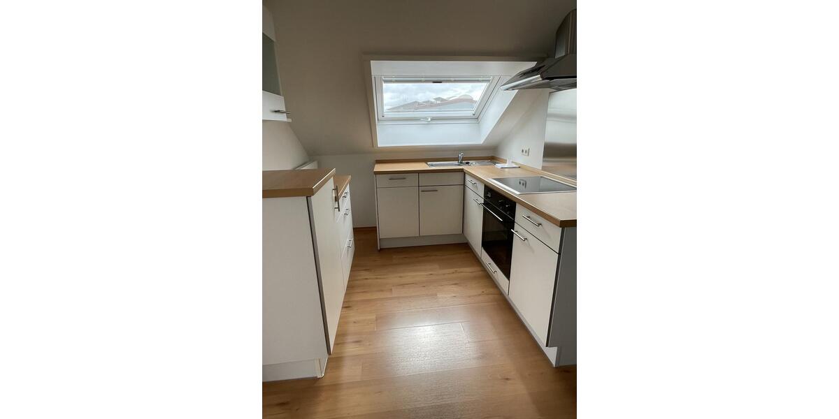 Dachgeschoßwohnung Viechtach - 1 Zimmer, 45 m&sup2;, 360&euro; | Angebot:26066675