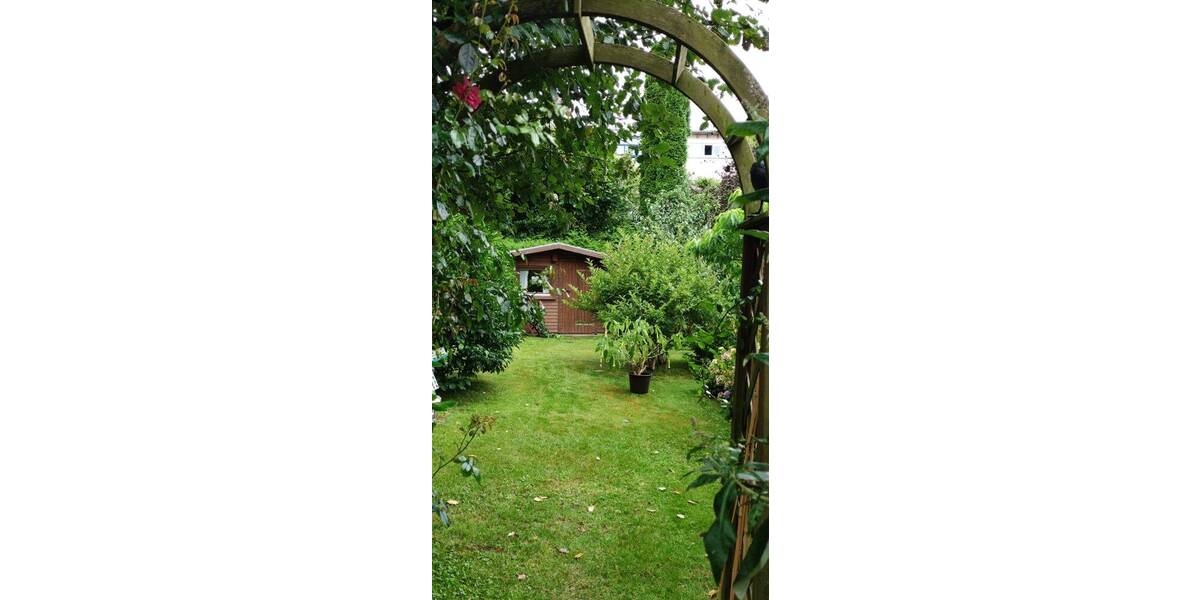 Reihenmittelhaus Bielefeld / Gellershagen Innenstadt - 4 Zimmer, 120 m&sup2;, 1.200&euro; | Angebot:26825085