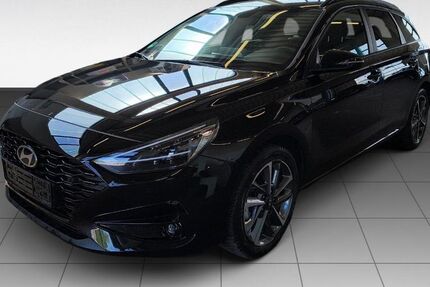 Hyundai i30 25.669 km 22.550 &euro; Hof 95030