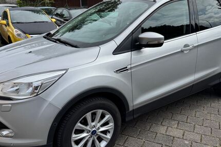 Ford Kuga 116.000 km 10.999 &euro; Neuss 41462