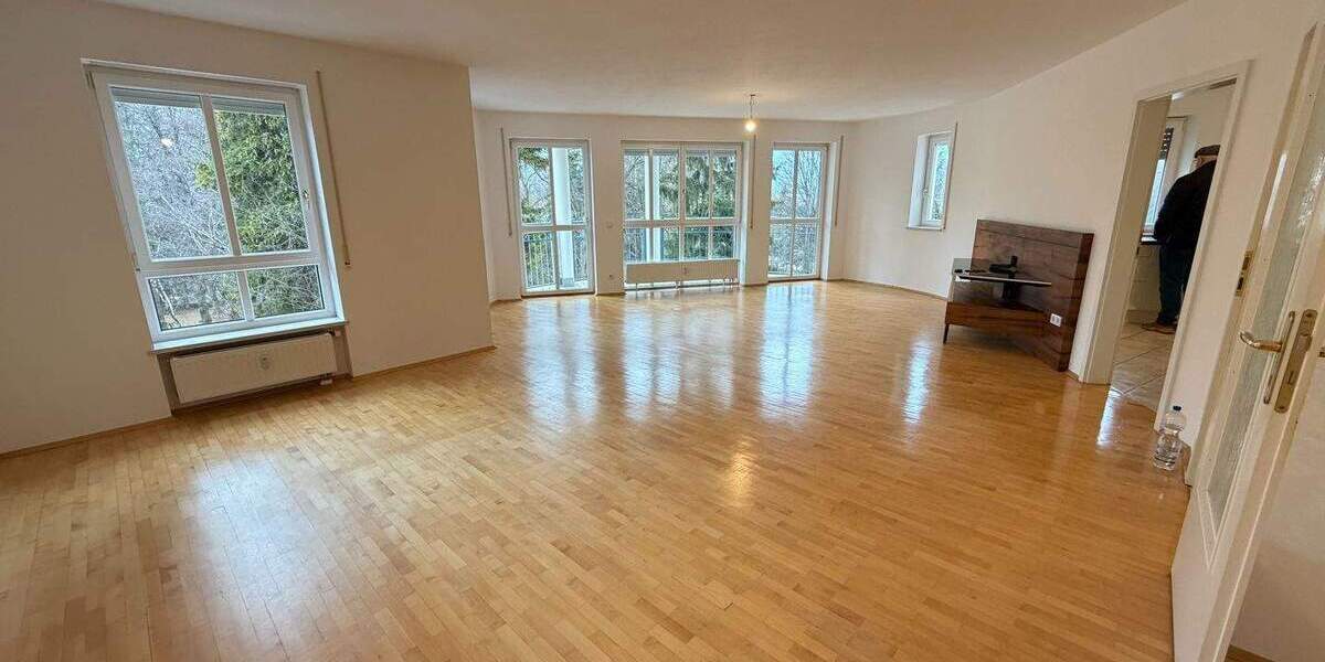 Etagenwohnung Bad Reichenhall - 4 Zimmer, 125 m&sup2;, 680.000&euro; | Angebot:25672321