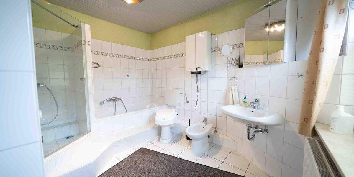 Einfamilienhaus Uetersen - 5 Zimmer, 150 m&sup2;, 319.000&euro; | Angebot:25697874