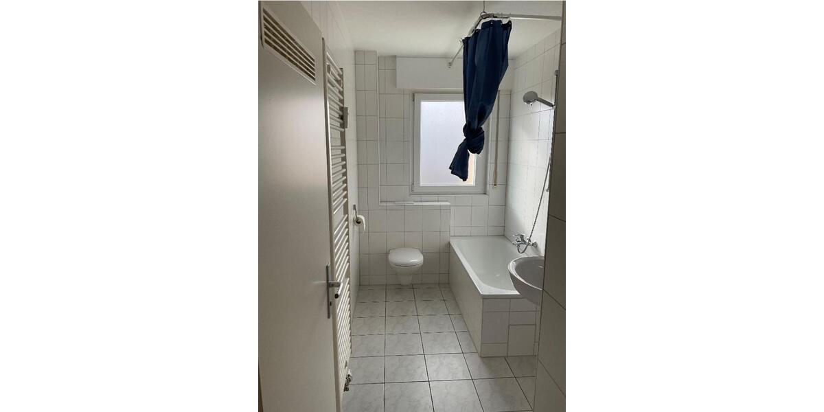 Etagenwohnung Esslingen am Neckar Oberesslingen - 4 Zimmer, 84 m&sup2;, 827&euro; | Angebot:25267036