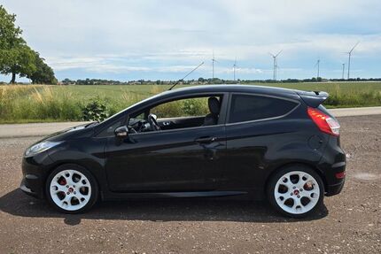 Ford Fiesta 198.000 km 6.550 &euro; Söllingen 38387