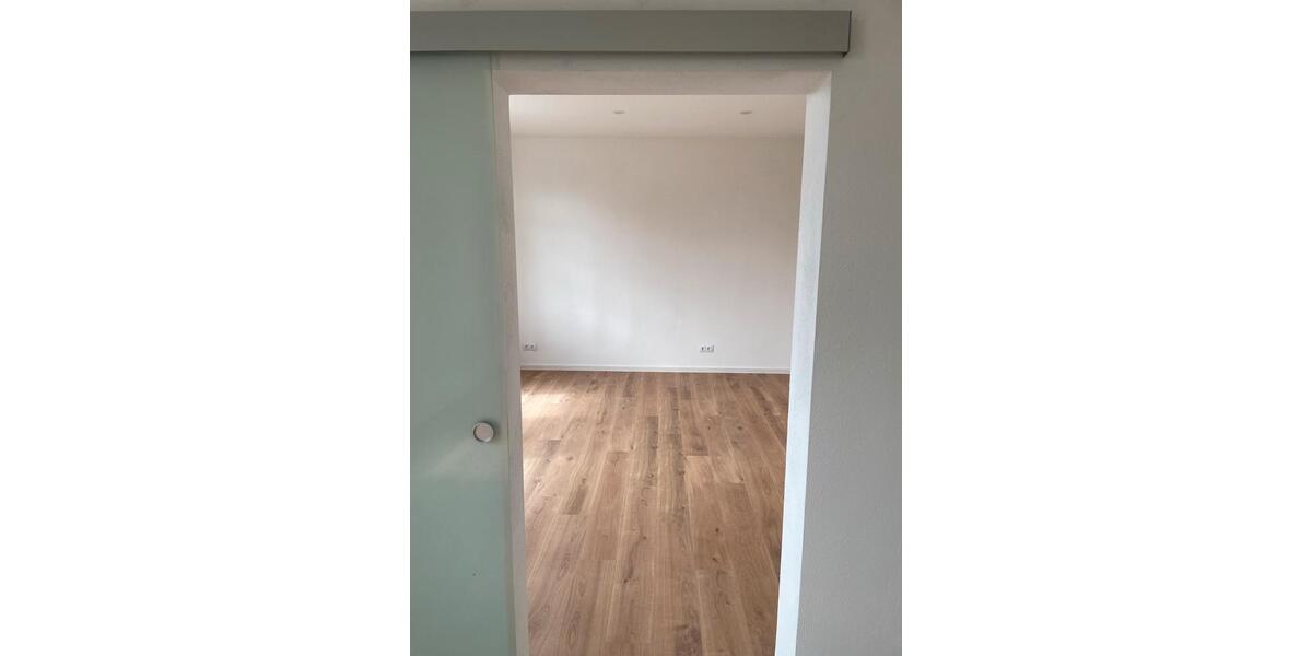 Etagenwohnung Uetze - 4 Zimmer, 88 m&sup2;, 900&euro; | Angebot:26415856