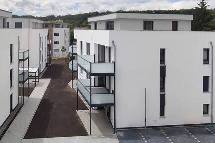 ** NEUBAU ** Traumhafte 4-Zimmer-Wohnung mit Terrasse