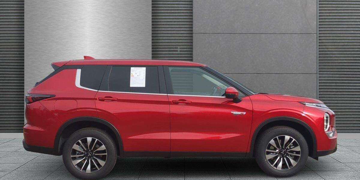 Mitsubishi Outlander 1.001 km 47.252 &euro; Osnabrück 49084