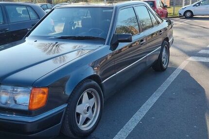 Mercedes 230