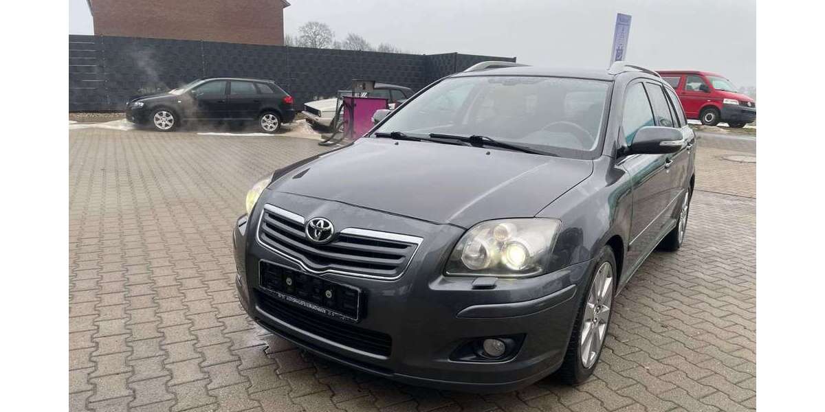 Toyota Avensis 236.300 km 3.950 &euro; Hilter am Teutoburger Wald 49176