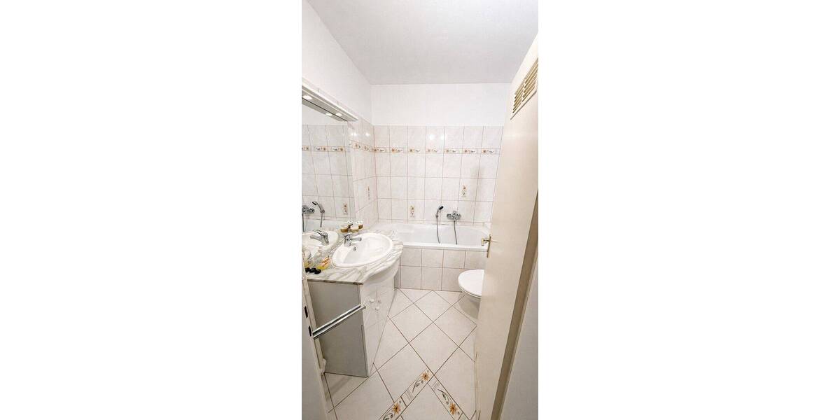 Etagenwohnung Oberursel - 2 Zimmer, 64 m&sup2;, 930&euro; | Angebot:26820011