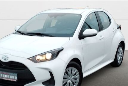 Toyota Yaris 19.968 km 14.890 € Kassel 34125