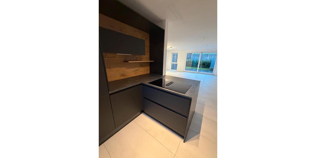 Reihenhaus Troisdorf - 5 Zimmer, 155 m&sup2;, 2.090&euro; | Angebot:25926282