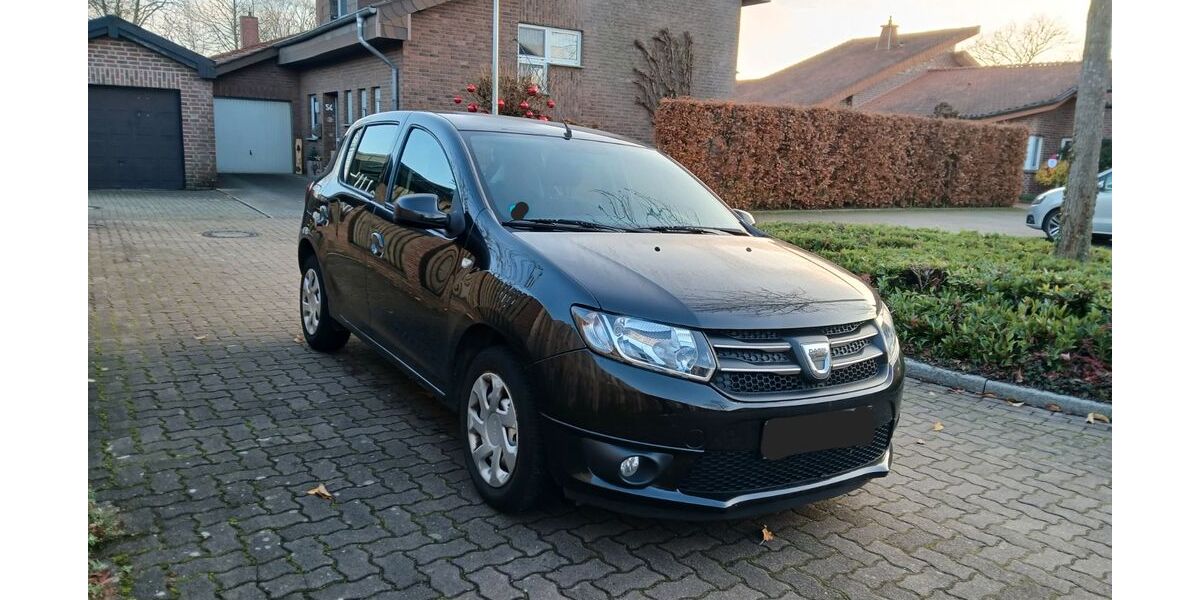 Dacia Sandero 121.000 km 2.700 &euro; Bocholt 46395