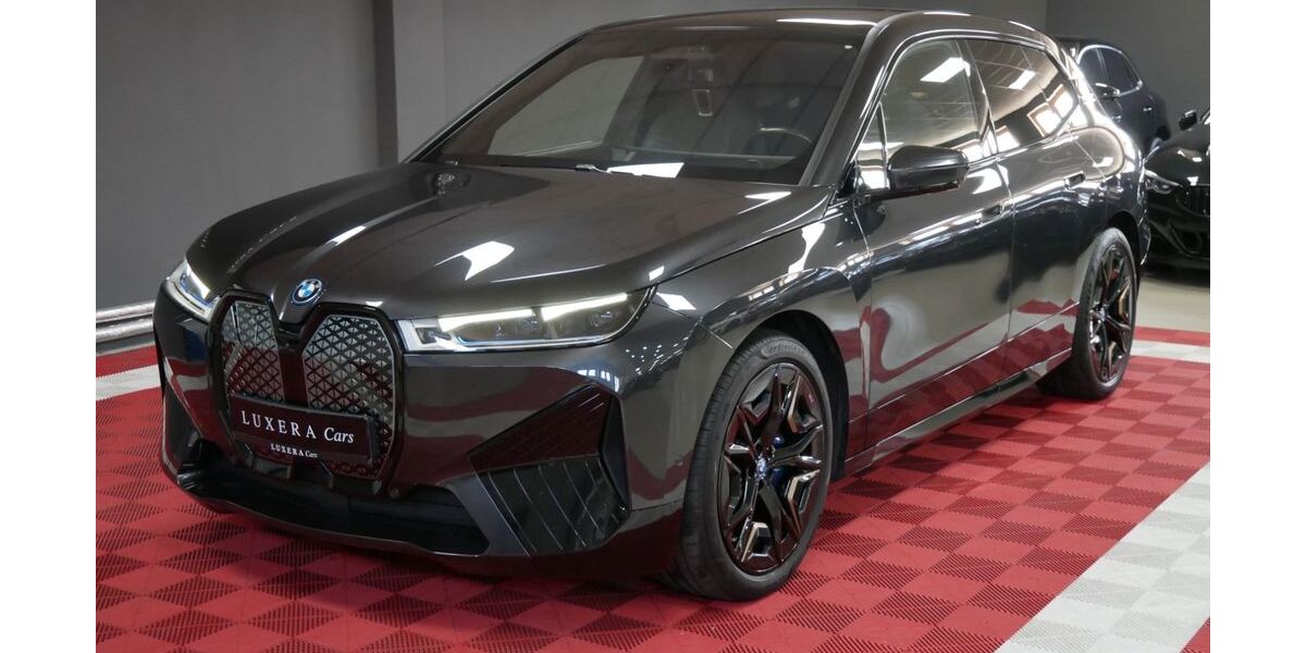 BMW iX 92.777 km 41.990 &euro; Großmehring 85098