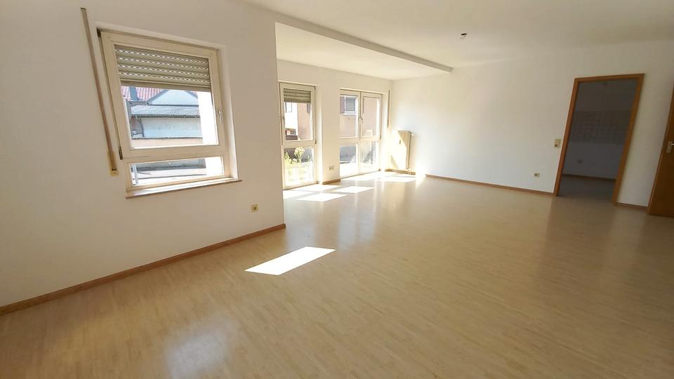 Erdgeschoßwohnung Ihringen - 4 Zimmer, 102 m&sup2;, 359.000&euro; | Angebot:26123035