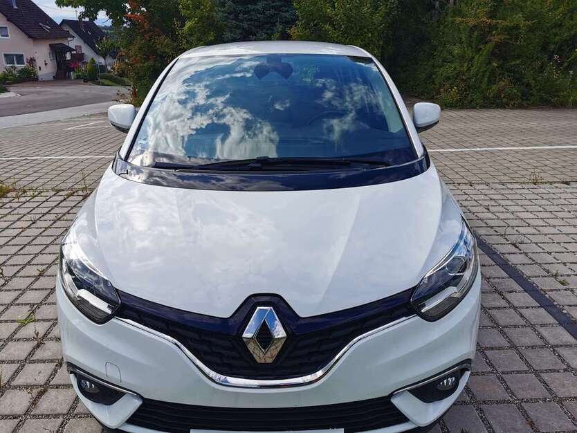 Renault Scenic 90.000 km 11.900 € Friesenheim 77948