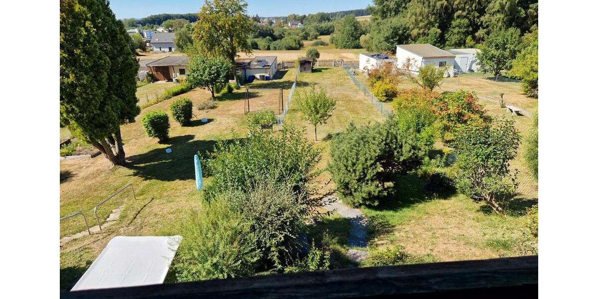 Reihenhaus Selb - 7 Zimmer, 134 m&sup2;, 129.000&euro; | Angebot:27226593