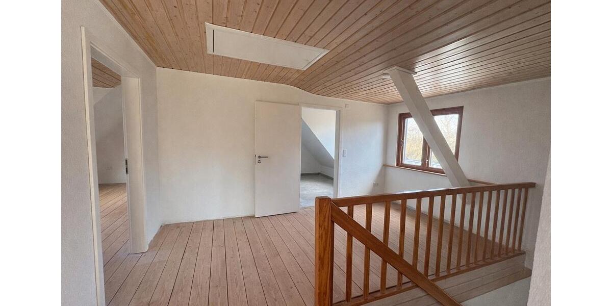 Doppelhaushälfte Tarp - 5 Zimmer, 170 m&sup2;, 1.650&euro; | Angebot:26102234