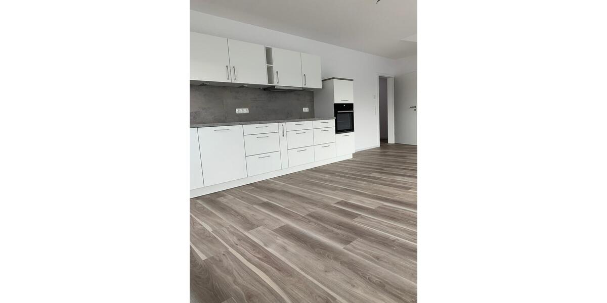 Dachgeschoßwohnung Aurach - 4 Zimmer, 90 m&sup2;, 975&euro; | Angebot:26413777