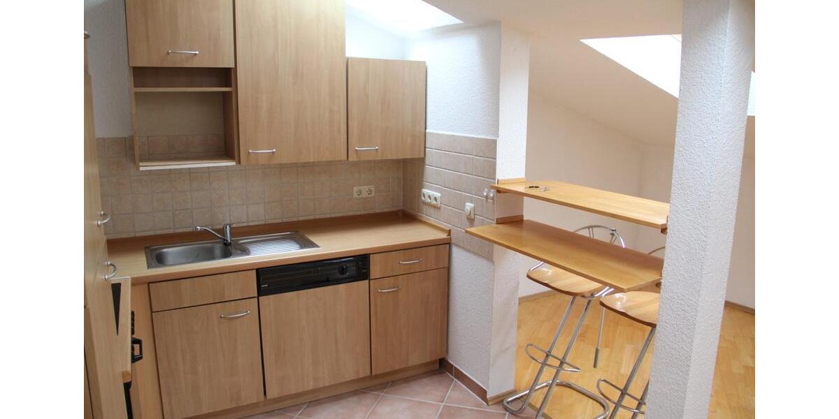 Dachgeschoßwohnung Rostock Hansaviertel - 2 Zimmer, 70 m&sup2;, 800&euro; | Angebot:26062116