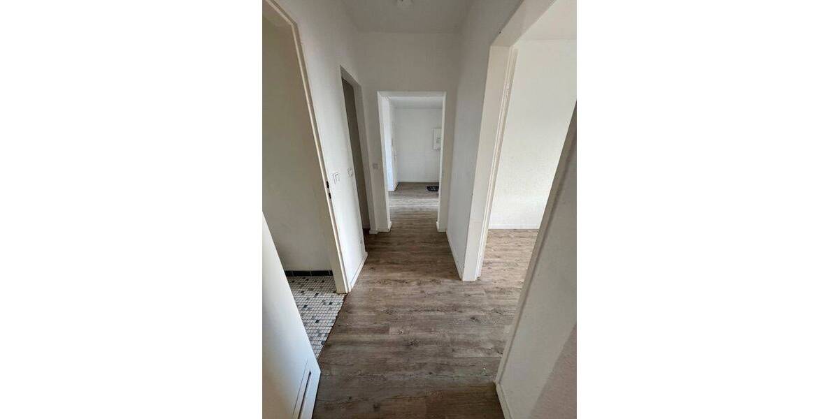 Etagenwohnung Wilhelmshaven Aldenburg - 4 Zimmer, 89 m&sup2;, 475&euro; | Angebot:26851579