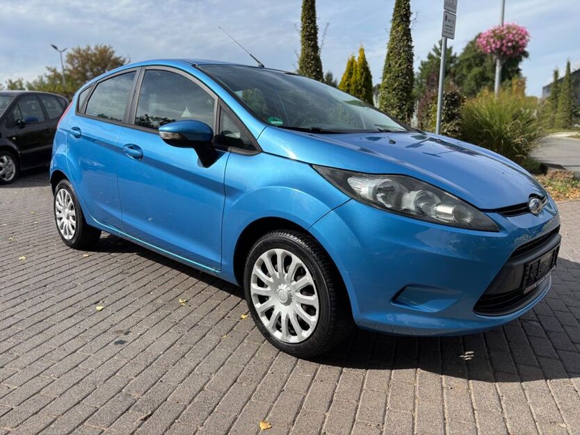 Ford Fiesta 69.900 km 5.000 € Erfurt 99085