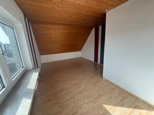 Mehrfamilienhaus, Wohnhaus Hofgeismar - 7 Zimmer, 185 m&sup2;, 299.000&euro; | Angebot:26320779