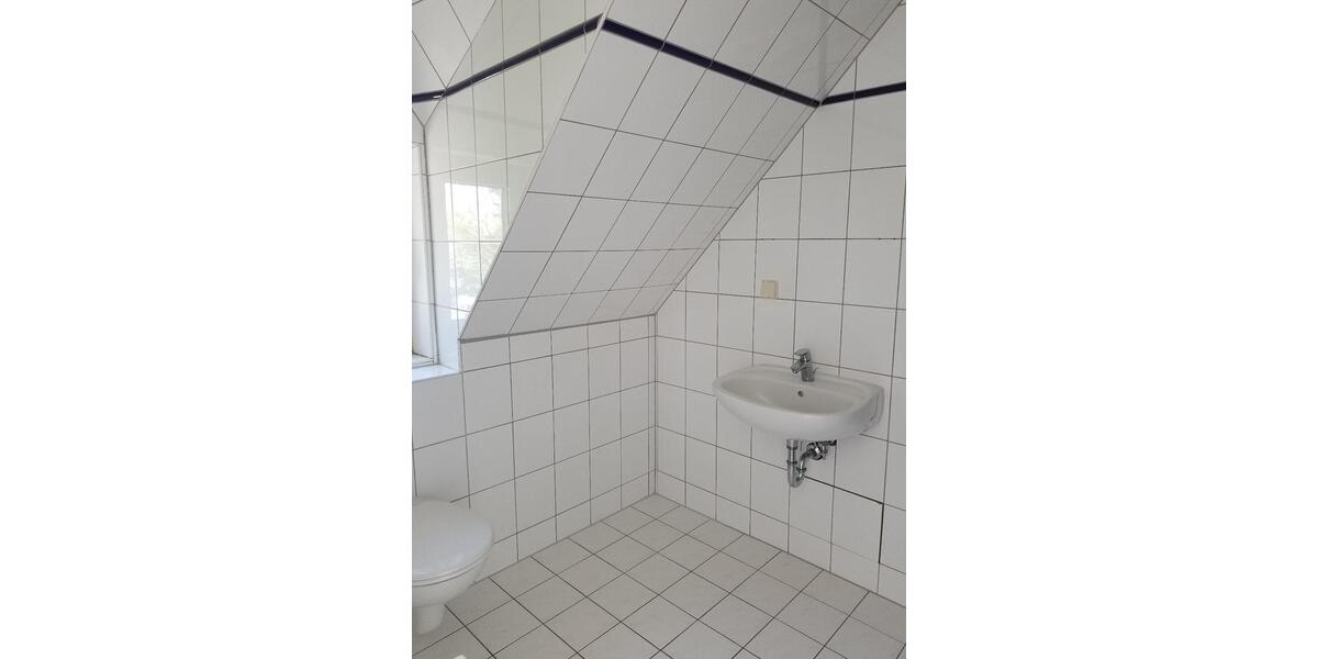 Etagenwohnung Schönhausen (Elbe) - 1 Zimmer, 40 m&sup2;, 240&euro; | Angebot:25415687