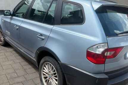 BMW X3 142.000 km 4.900 &euro; Hückeswagen 42499