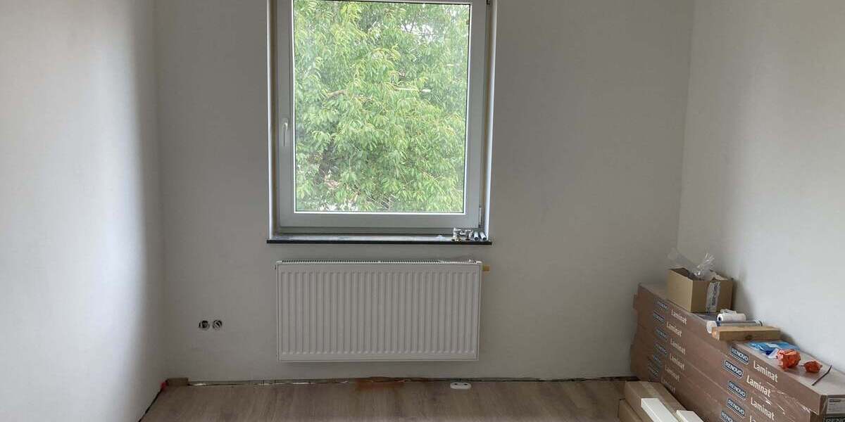 Reihenmittelhaus Allstedt Niederröblingen - 4 Zimmer, 100 m&sup2;, 39.000&euro; | Angebot:25779351