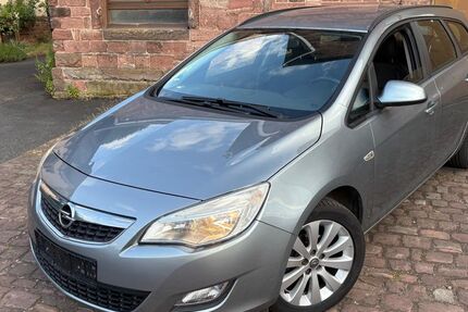 Opel Astra 199.000 km 1.848 &euro; Freudenberg 97896