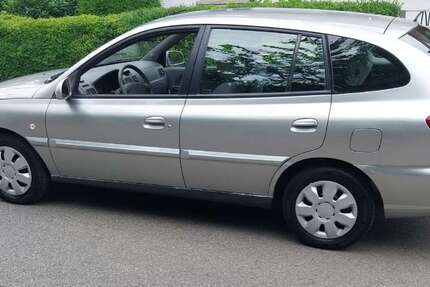 Kia Rio 70.000 km 2.500 &euro; Allensbach 78476