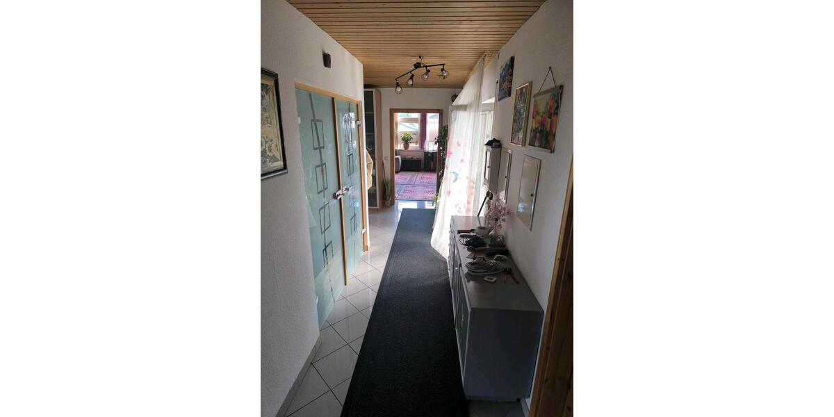 Dachgeschoßwohnung Nidda - 3 Zimmer, 120 m&sup2;, 700&euro; | Angebot:25440007